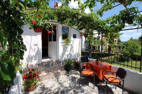 Ferienwohnung Pergola Mit Schöner Terrasse